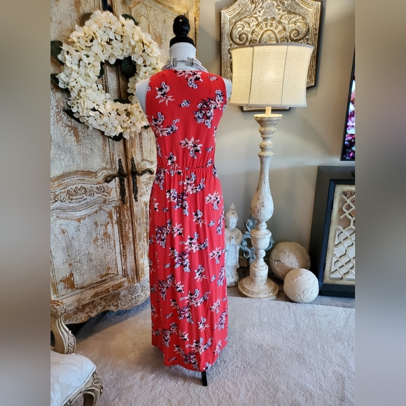 Nicole Miller Coral Red Floral Maxi. XL - Picture 6 of 9